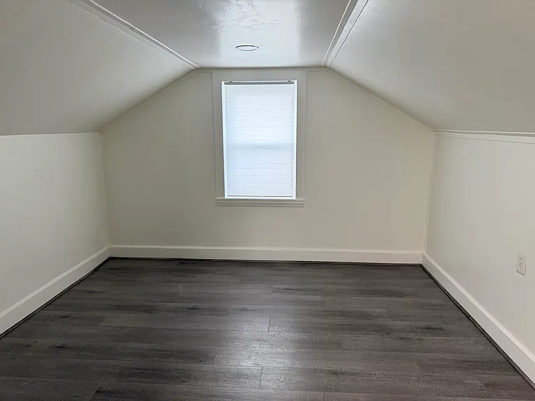 346 W Church Rd — Photo 5