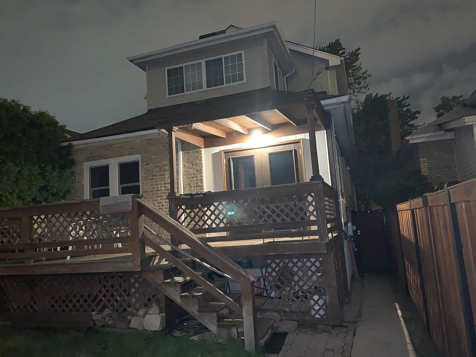 2nd image of 6319 W Henderson St