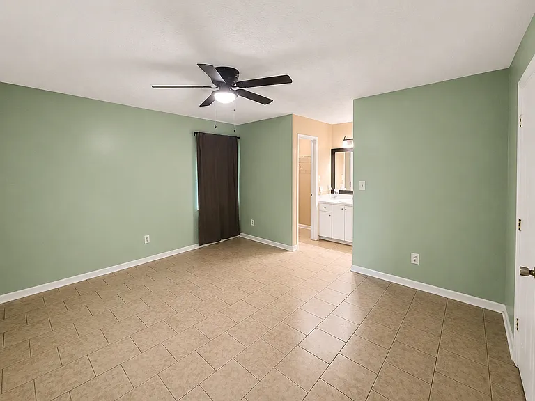 1710 Underwood Dr SE — Photo 17