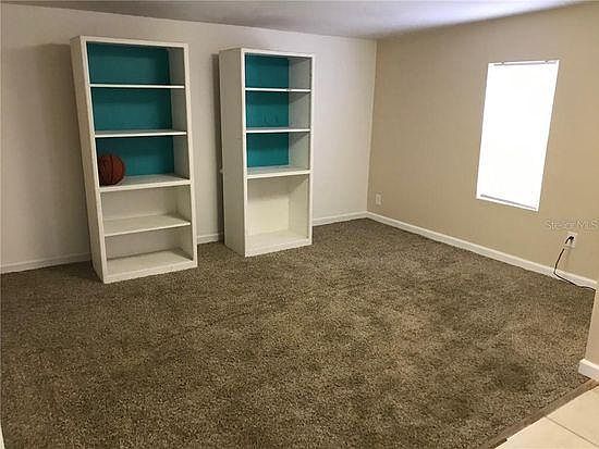 4th image of 2612 E Poinsettia Ave