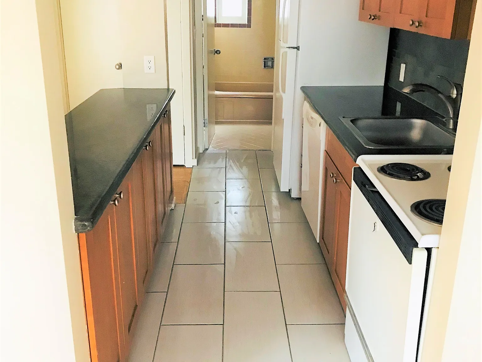 1 bed, 540 sqft, $1,795 — Photo 2