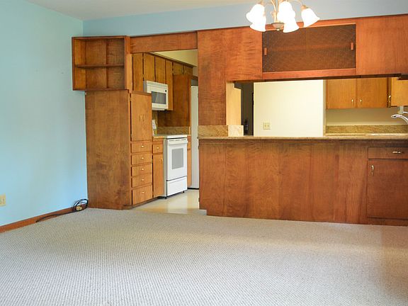 5th image of 5206 Bloomfield Dr