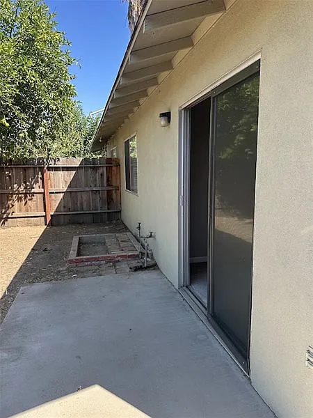 2 bed, 1.0 bath, 1100 sqft, $1,925 — Photo 4