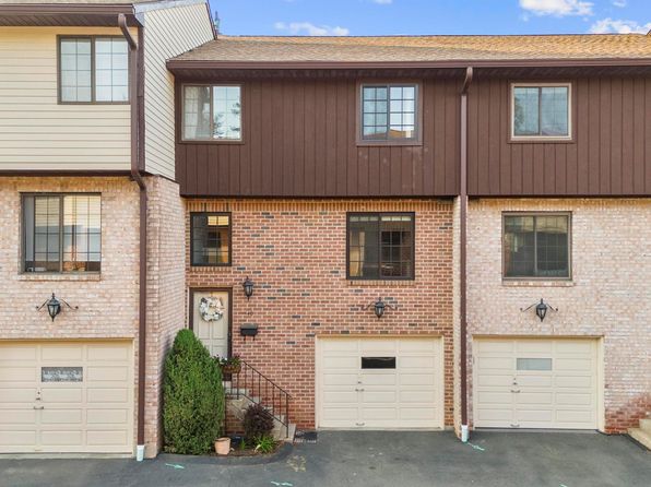 237 Strawberry Hill Ave APT 40