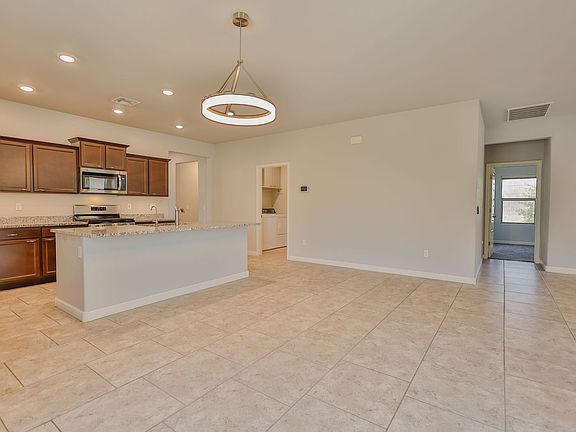 5th image of 1086 W Valley Meadow Ln