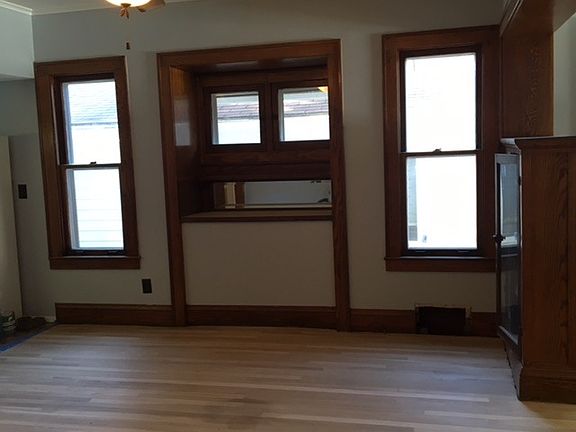 5th image of 444 E Woodland St