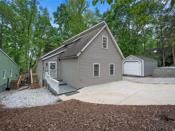 209 Harbor Dr, Anderson, SC 29625