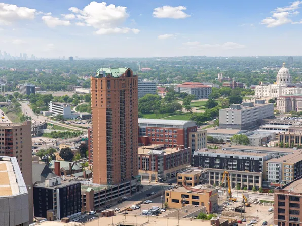 78 10th St E Unit 1707, Saint Paul, MN 55101