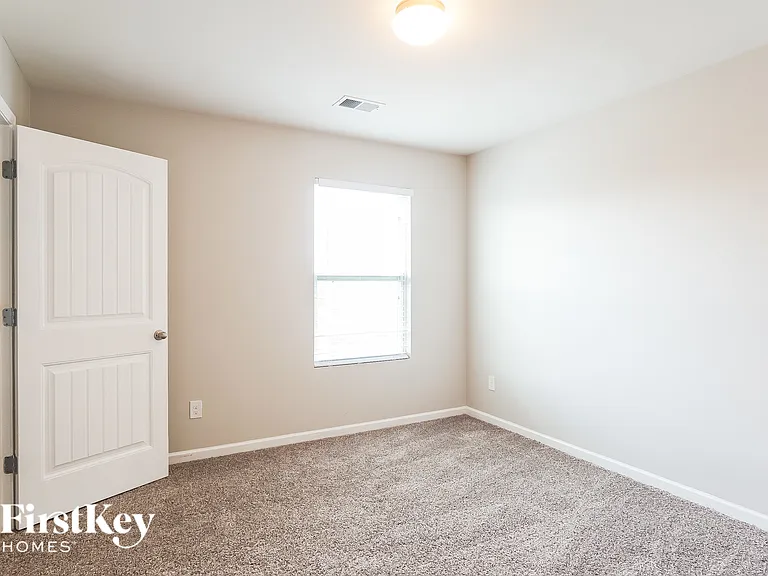134 Rosegate Dr — Photo 10