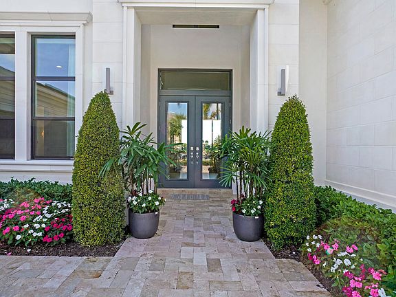 Home For Sale In Seven Bridges