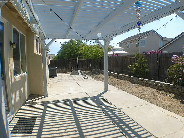 4724 Millner Way — Photo 6