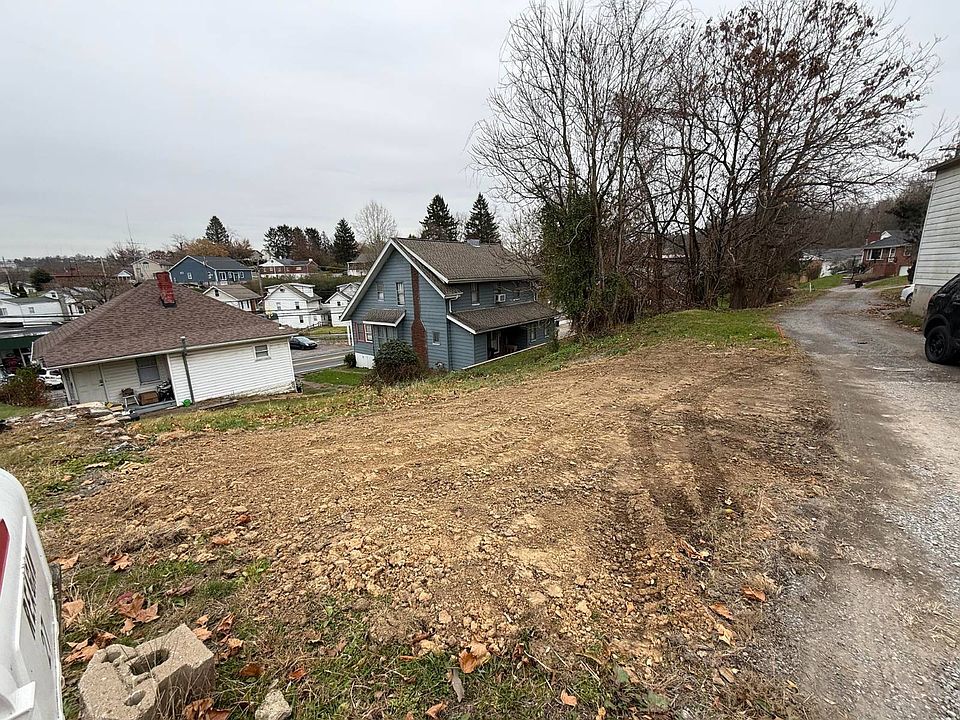 2nd image of 23 Dunkard Ave