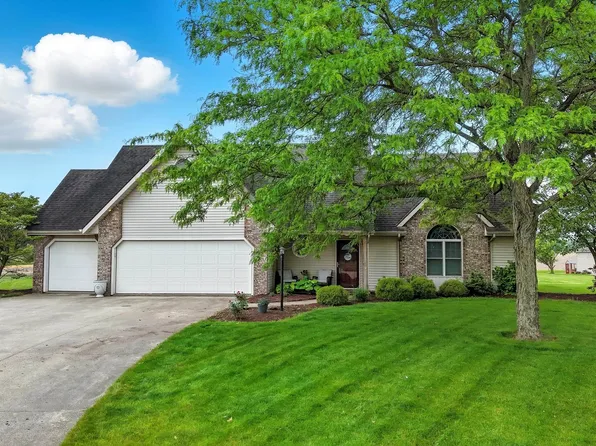 2568 Woodland Trl, Auburn, IN 46706