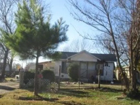 805 Reine St S, Mena, AR 71953