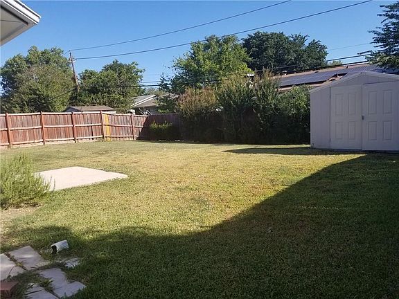 2nd image of 5805 Cypress Dr