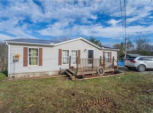 267 Oak Ridge Rd, Buffalo, WV 25033