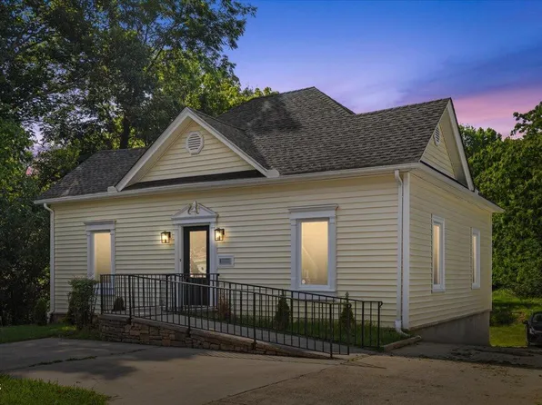 1023 S Main St, Burlington, NC 27215