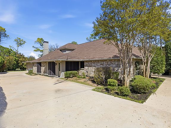 5th image of 42 Santa Rosa Cir