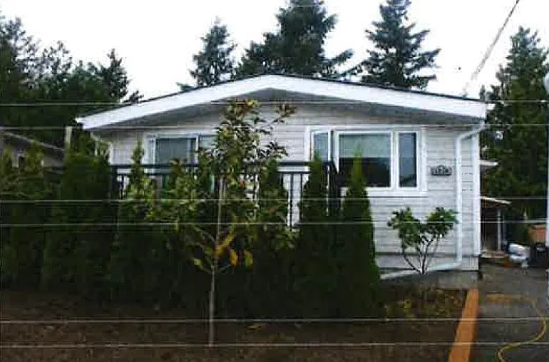 2225 Crystal Ct photo 1