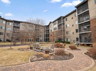7100 Metro Blvd Unit 113, Edina, MN 55439
