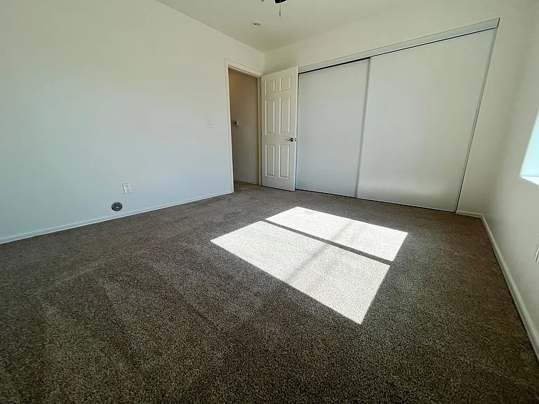 1303-1313 W Cedar St — Photo 41