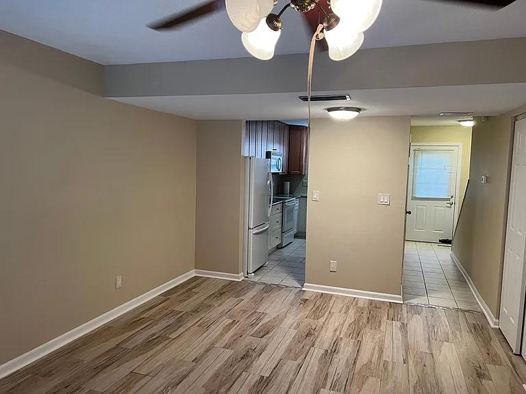 2200 S Palmetto Ave #D3 — Photo 8