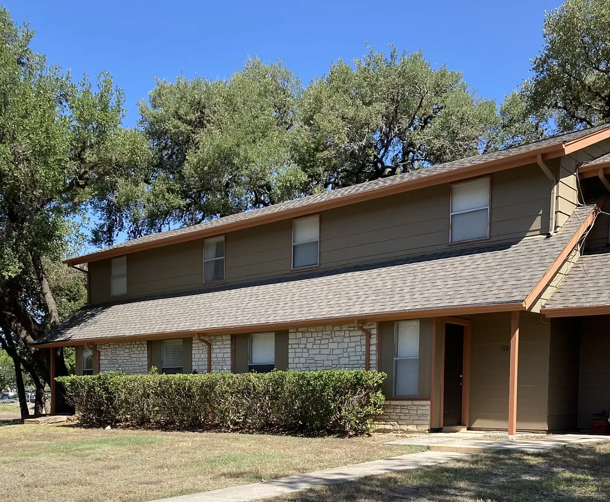 Building Photo - Boerne Townhomes