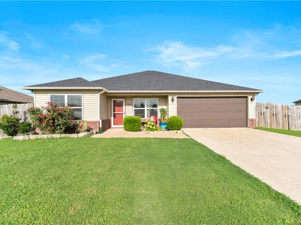 844 NW Evans Cir, Bentonville, AR 72713