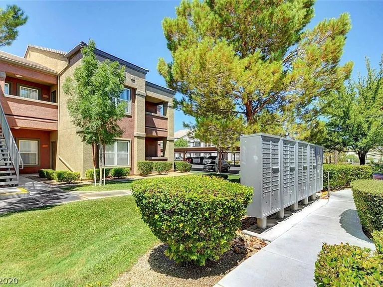 7255 W Sunset Rd #G — Photo 33