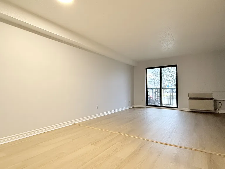 2940 Elsmere Ave #105 — Photo 4