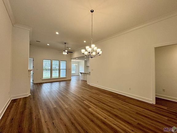 4th image of 26536 Vanissa Dr