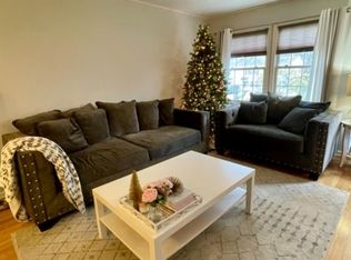 802 Belmont Dr, Hackettstown, NJ