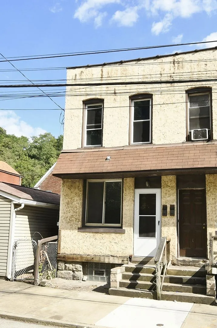 234-236 Pattison Street — Photo 3