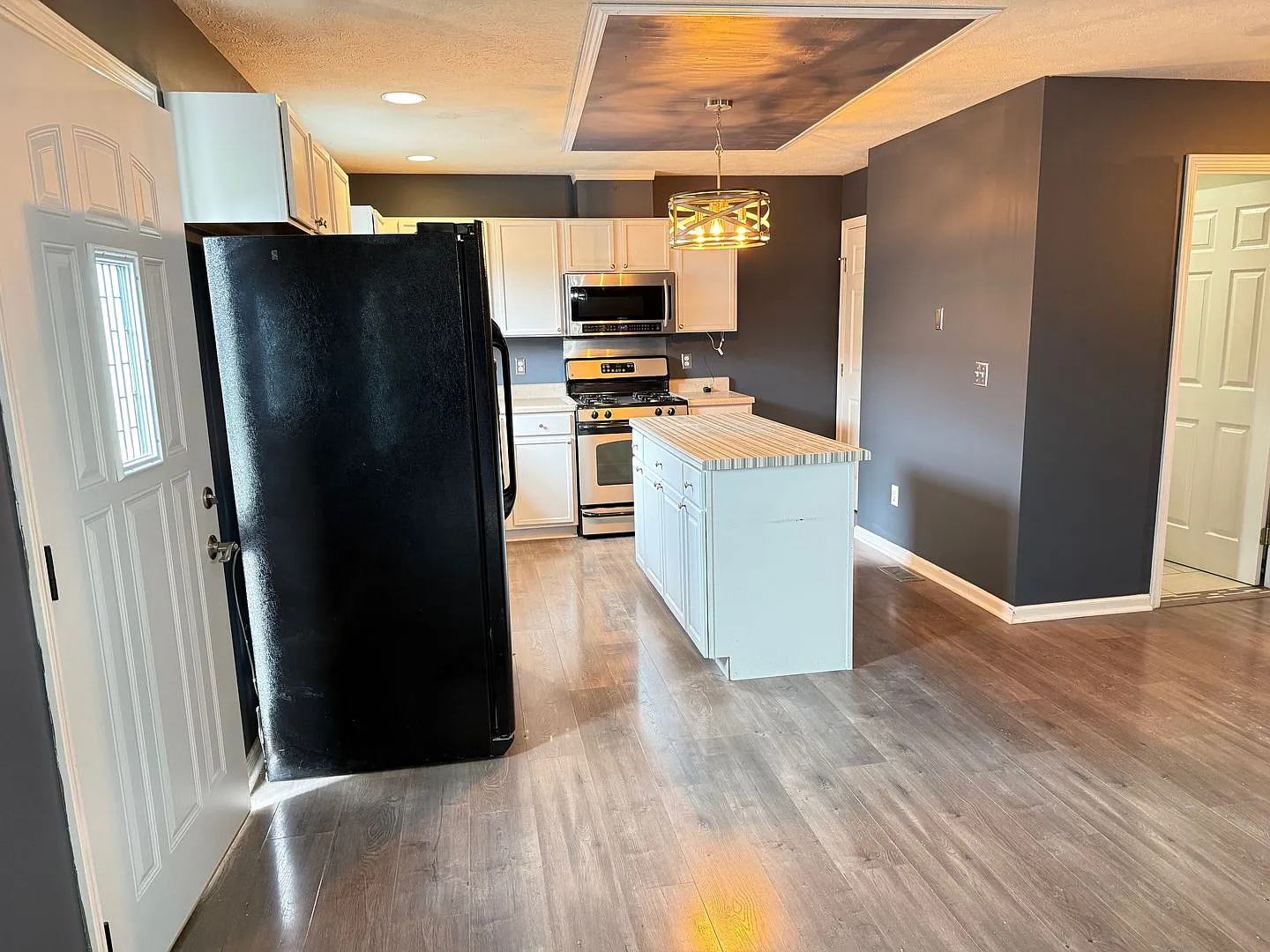 Beautiful townhouse in Normal, extremely convenient location — Photo 2