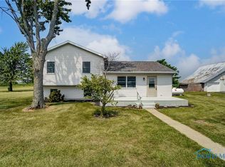 10600 Devils Hole Rd, Bowling Green, OH 43402