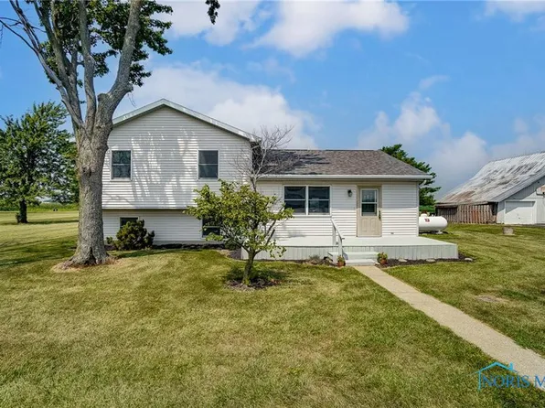 10600 Devils Hole Rd, Bowling Green, OH 43402