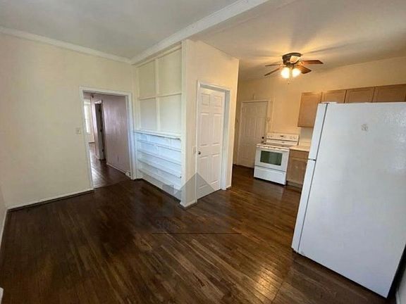 3rd image of 1217 W 8th St