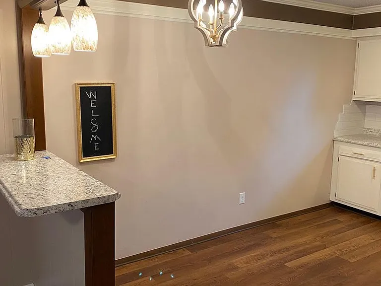 219 E Berkeley St — Photo 4