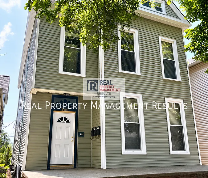 309 Chandler Ave #4 — Photo 1
