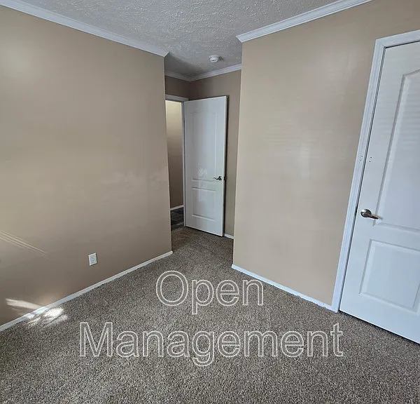 1901 1st St #34 — Photo 10