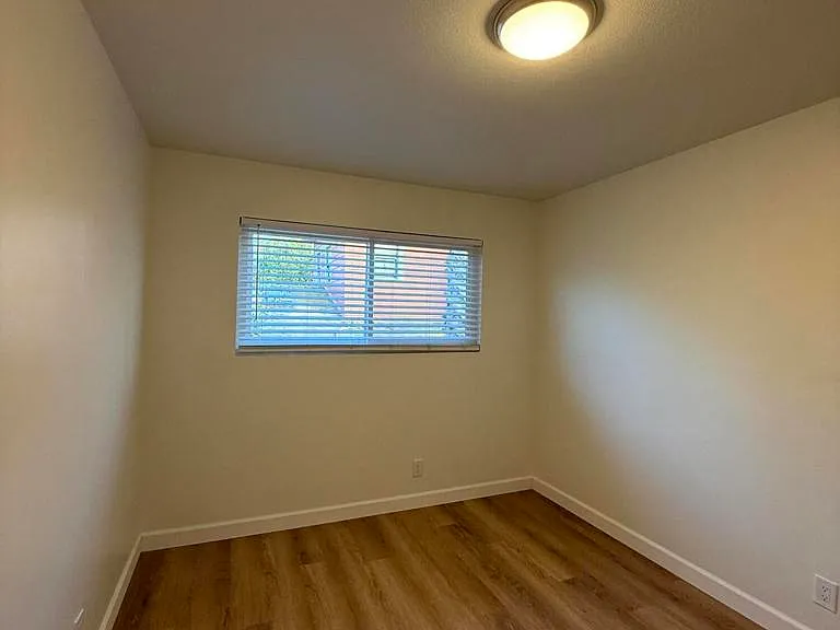 1171 Meta St #16 — Photo 12