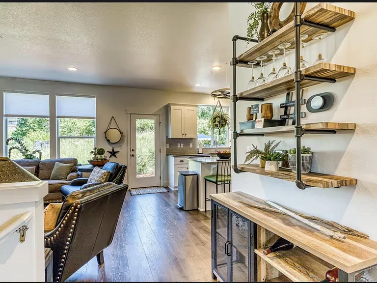 2505 Rockrose Ln — Photo 5