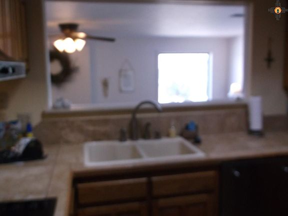 3rd image of 808 Alamosa St