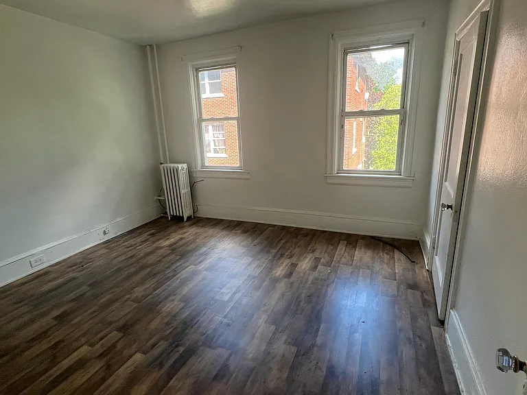 504 W Diamond Ave #2 — Photo 10