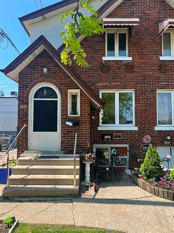 Building Photo - 1285 Parent Ave