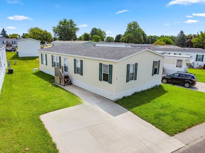 63 W Legrand Ave, Howell, MI, 48843