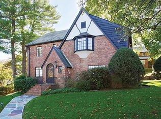 76 Kenilworth St, Newton, MA 02458