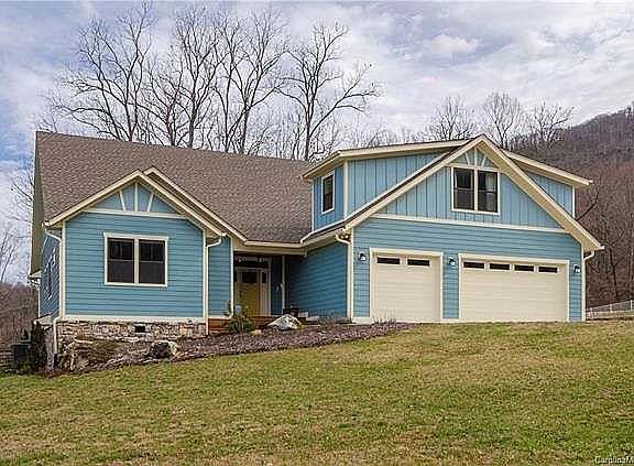 2nd image of 525 Stepping Stone Ln