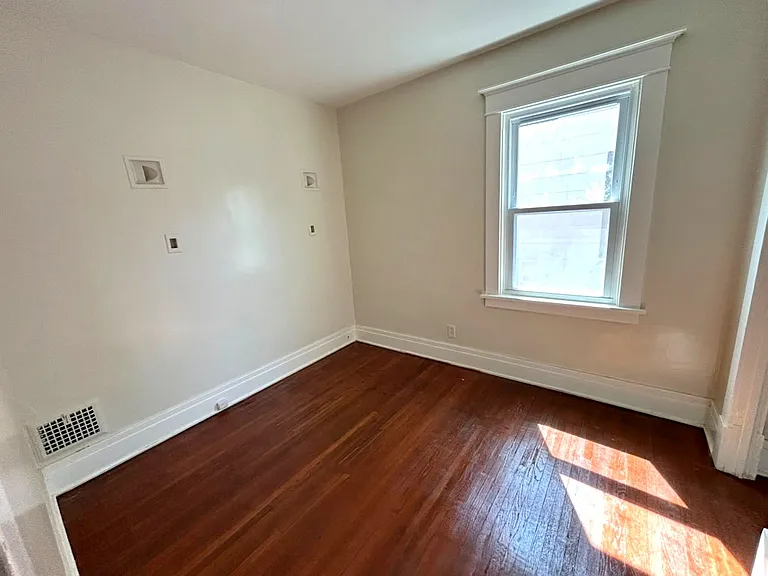 252 Dartmouth Ave #1 — Photo 6