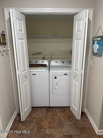 2 bed, 2.0 bath, $1,975 — Photo 3